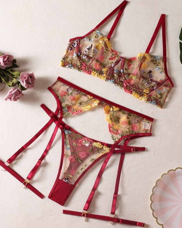 Daisy | Exquisites 3-teiliges französisches Stickerei-Dessous-Set